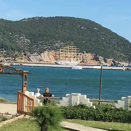 Del Sol سكوبيلوس تاون