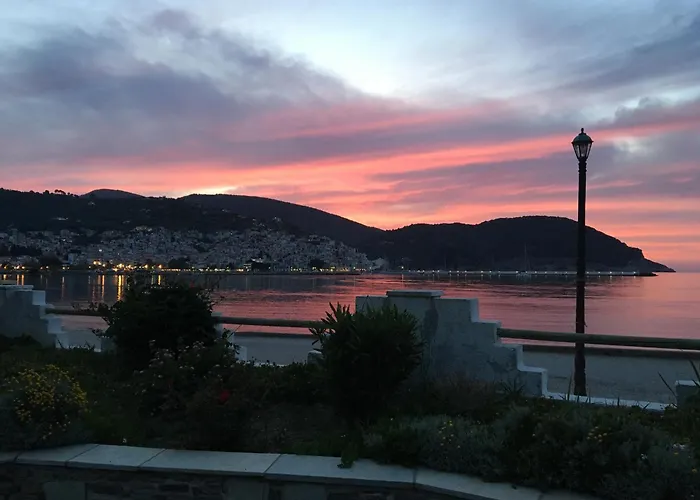 Del Sol Skopelos Aparthotel